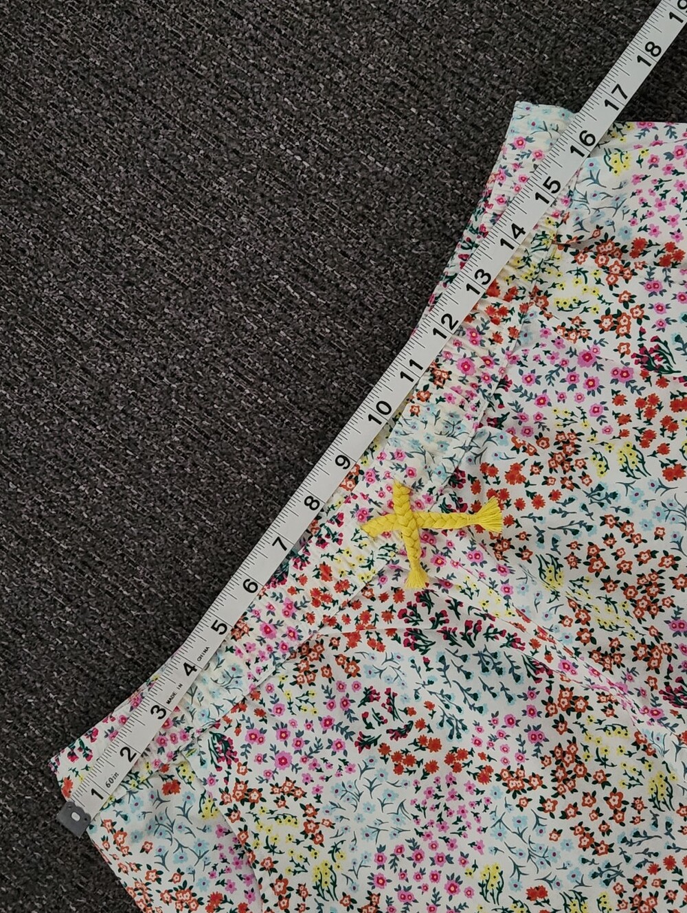 💐Lands' End💐 - Girl's Multicolor Floral Ruffle Hem Drawstring Short - Picture 13 of 16